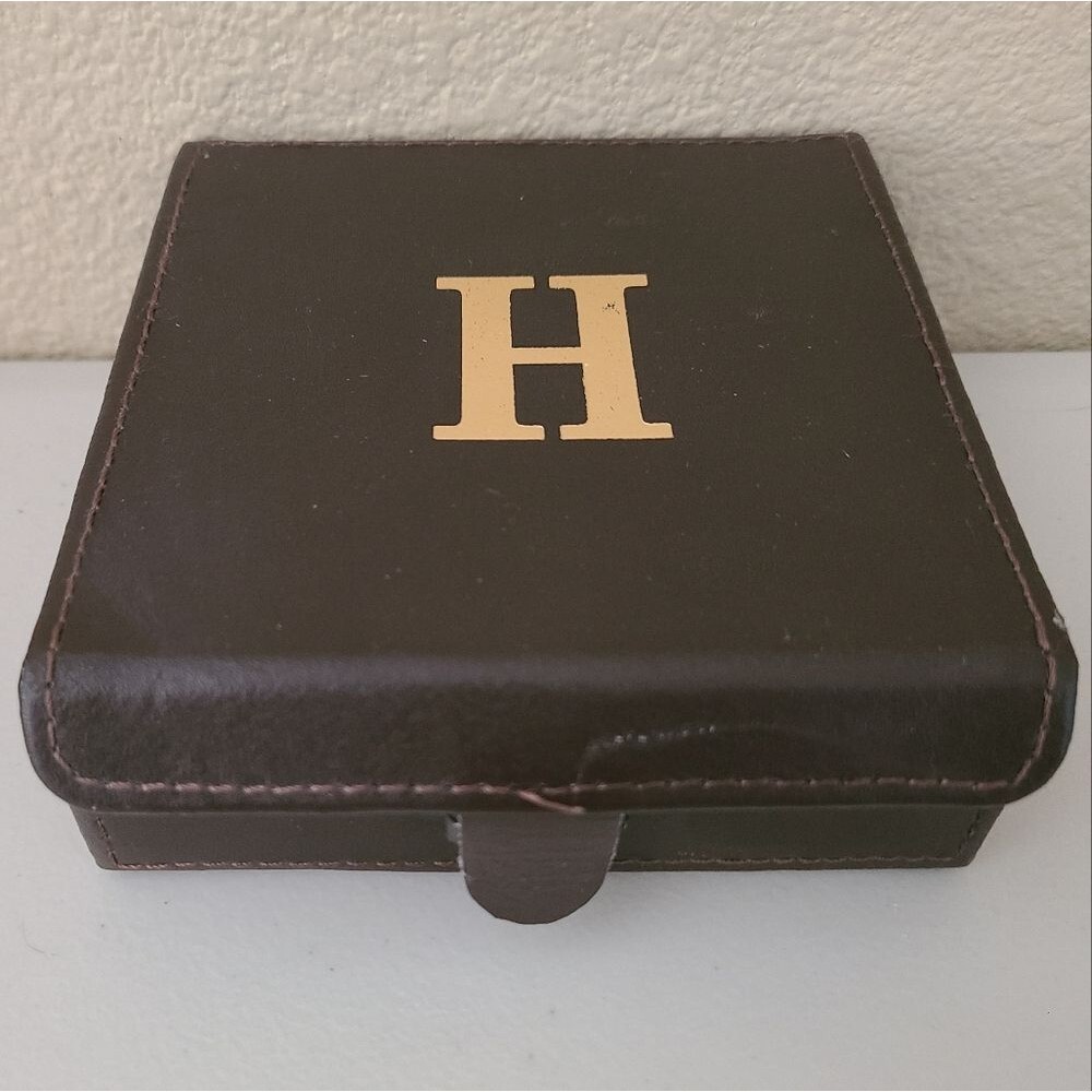 charge it by joey set of 4 brown leather coasters monogrammed with letter H - Picture 2 of 5
